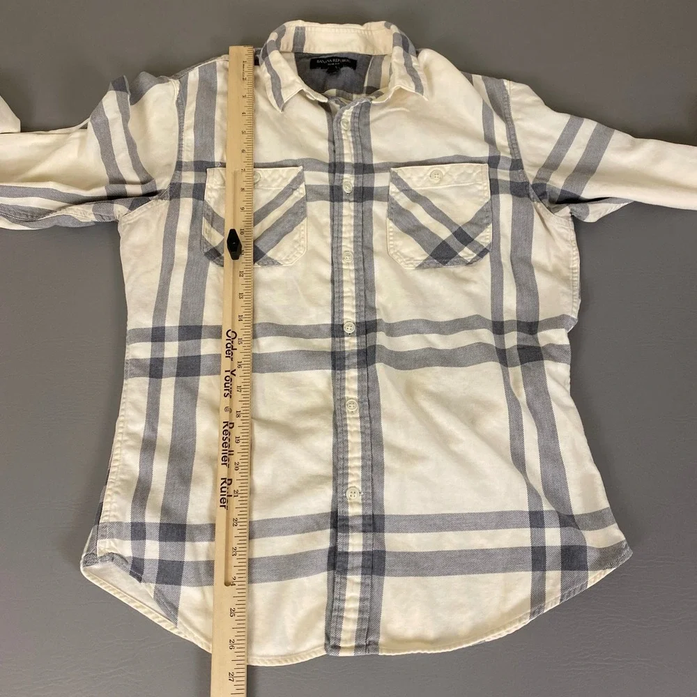 Banana Republic Flannel Shirt Men's Small Ivory‎ Gray Slim Fit Plaid Button Up
